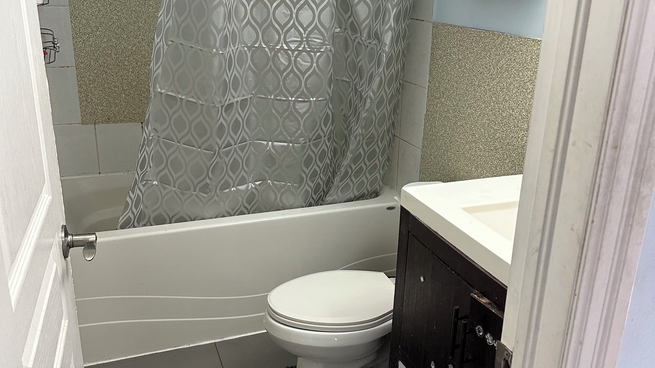 Photo of Bathroom in Oakridge