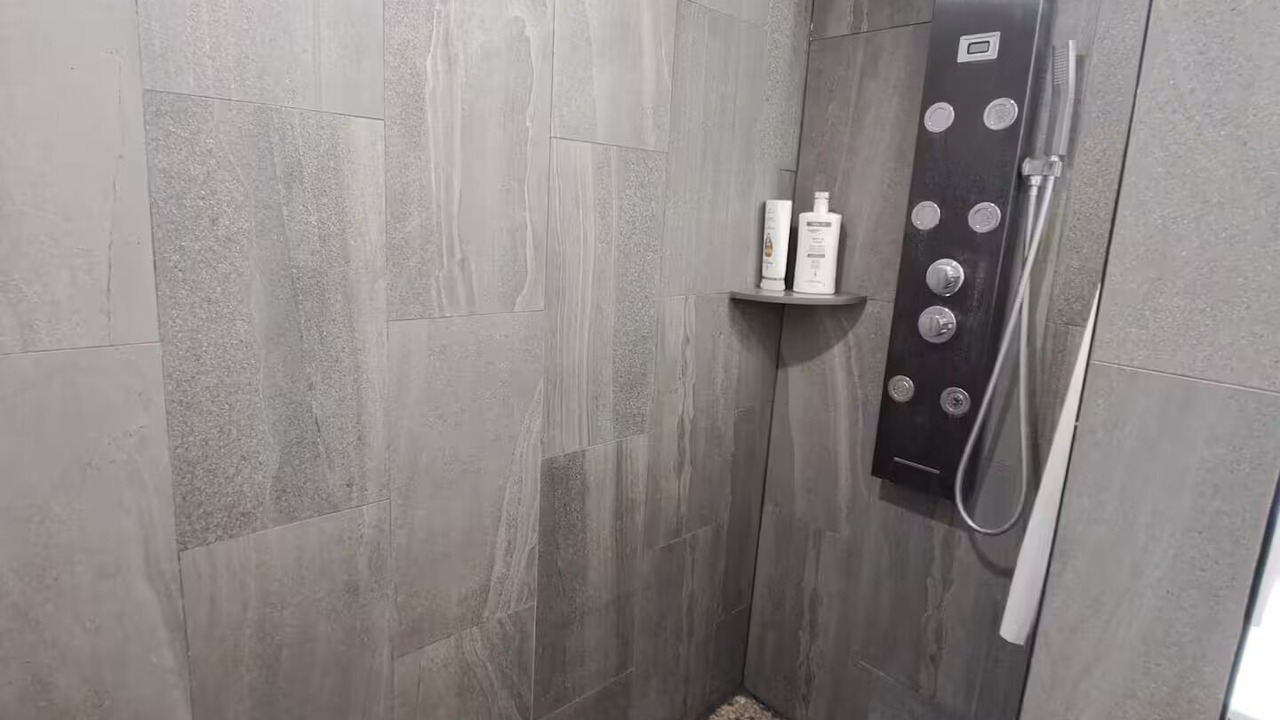 Photo of Bathroom in Lakeshore