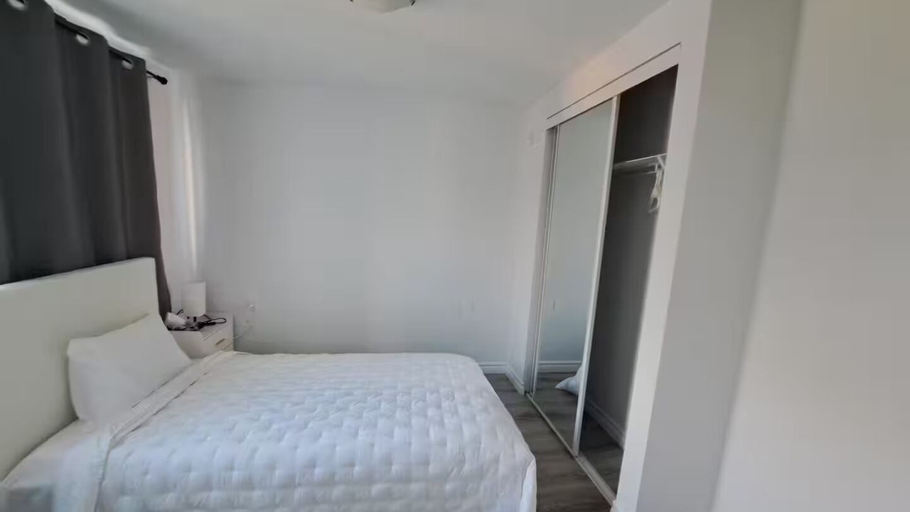 Photo of Bedroom in Lakeshore