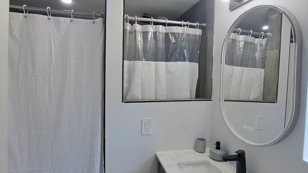 Photo of Bathroom in Lakeshore
