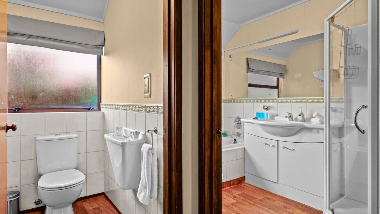 Photo of Bathroom in West Harbour