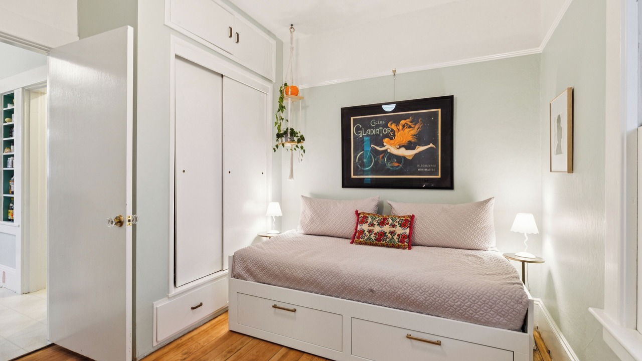Photo of Bedroom in Johns Landing