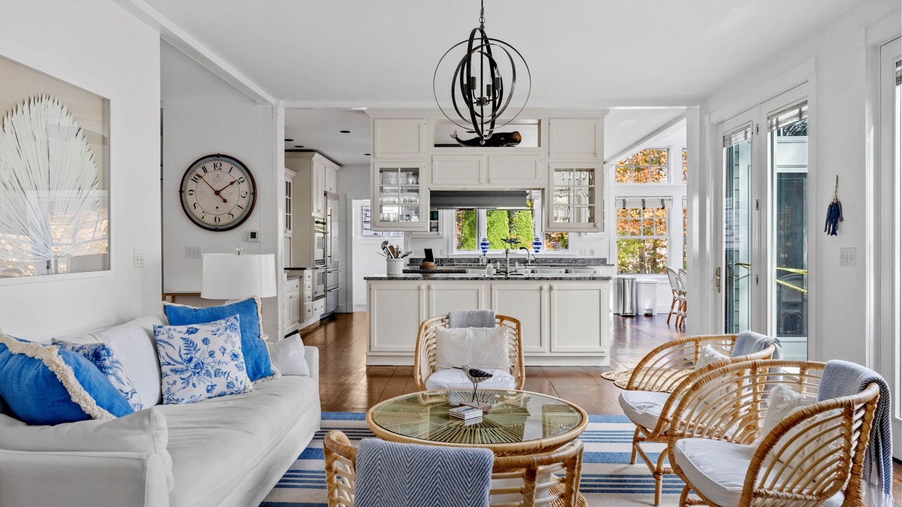 Photo of Livingroom in Fortunes Rocks