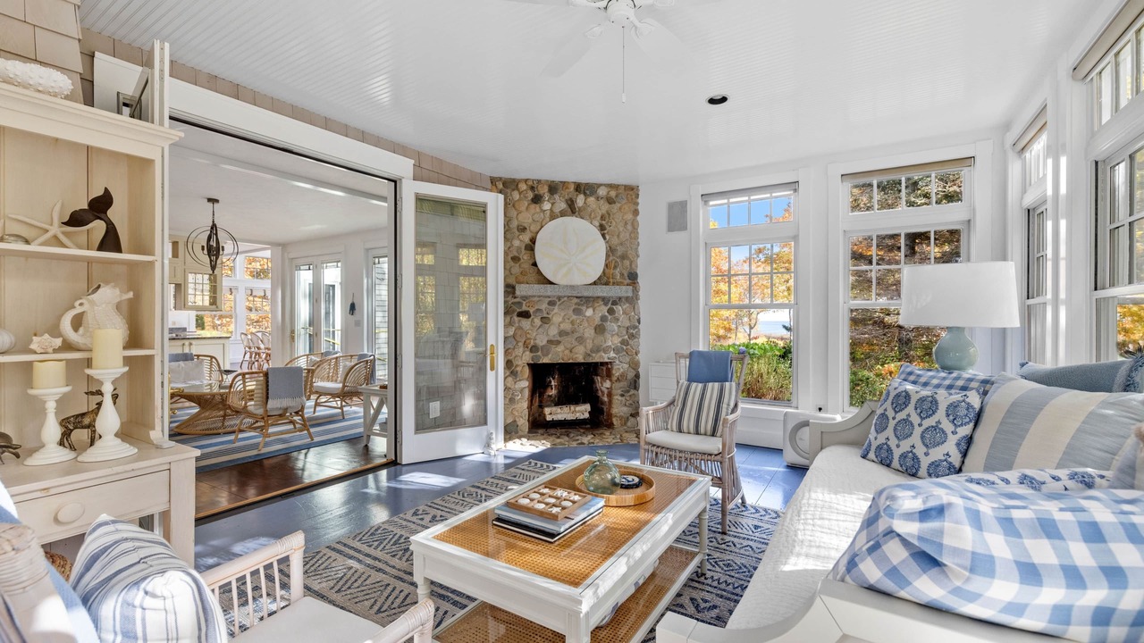 Photo of Livingroom in Fortunes Rocks