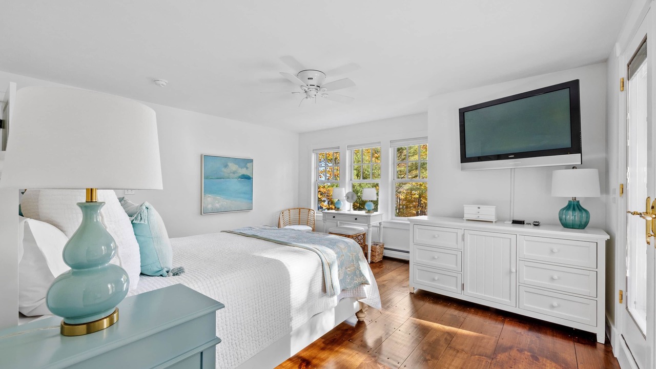 Photo of Others in Fortunes Rocks