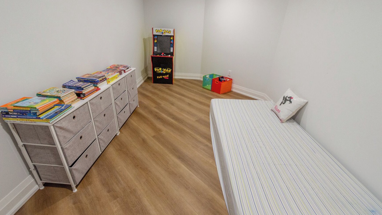 Photo of Bedroom in Port Colborne