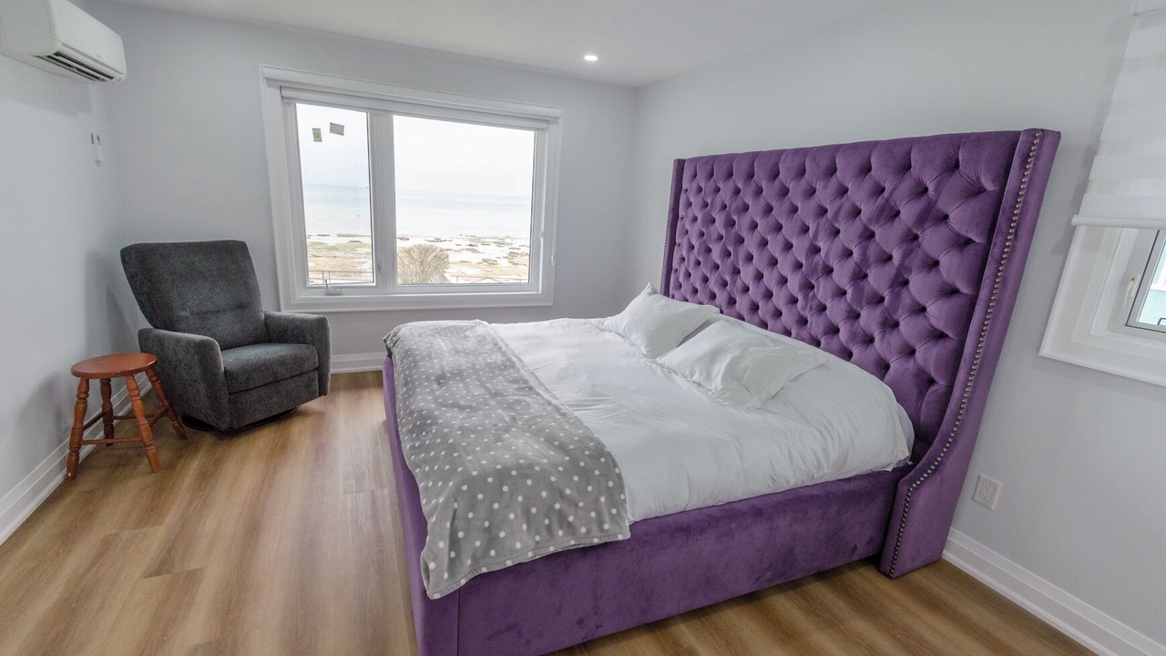 Photo of Bedroom in Port Colborne