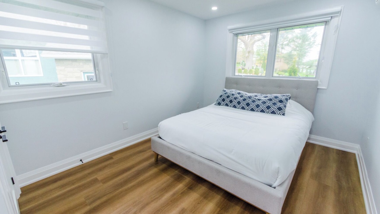 Photo of Bedroom in Port Colborne