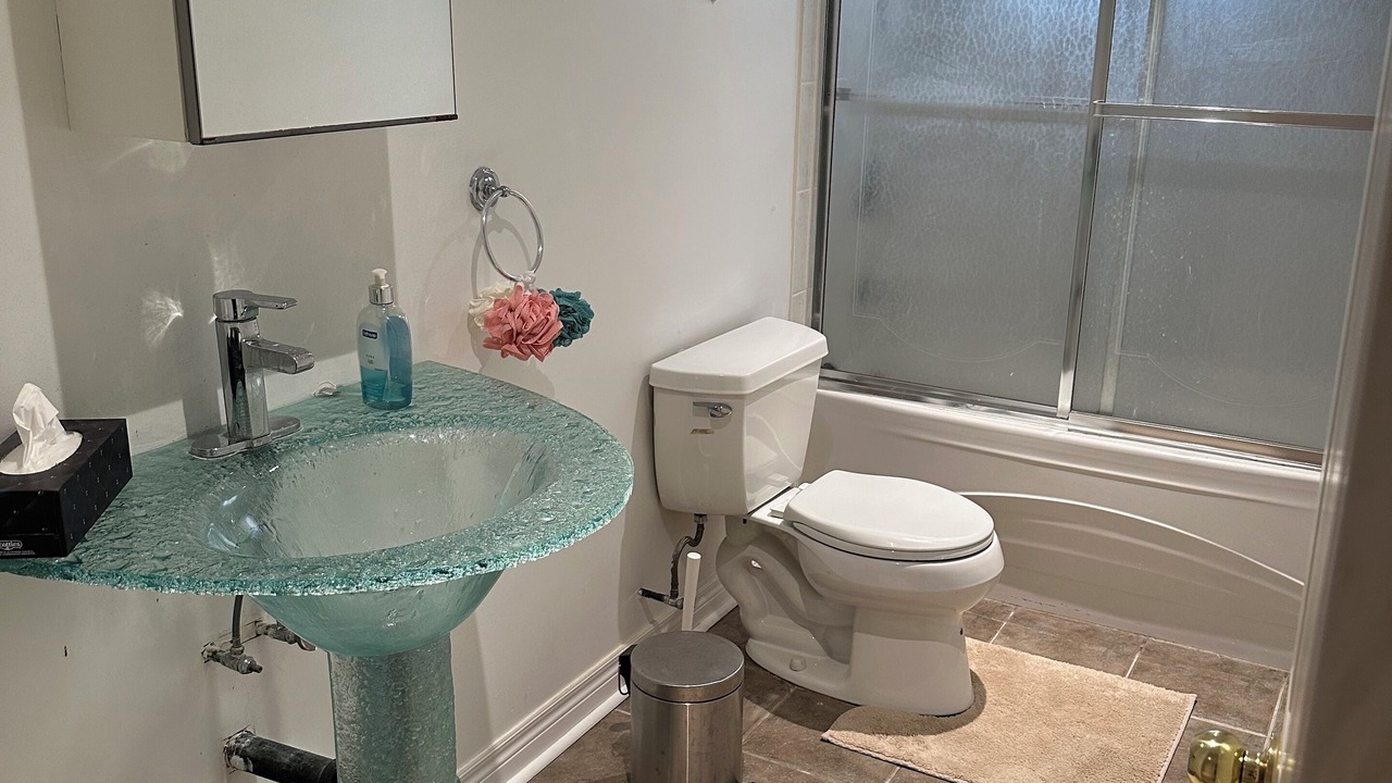 Photo of Bathroom in Newtonbrook