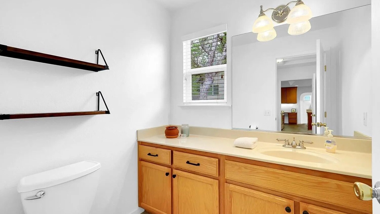 Photo of Bathroom in Alta Sierra