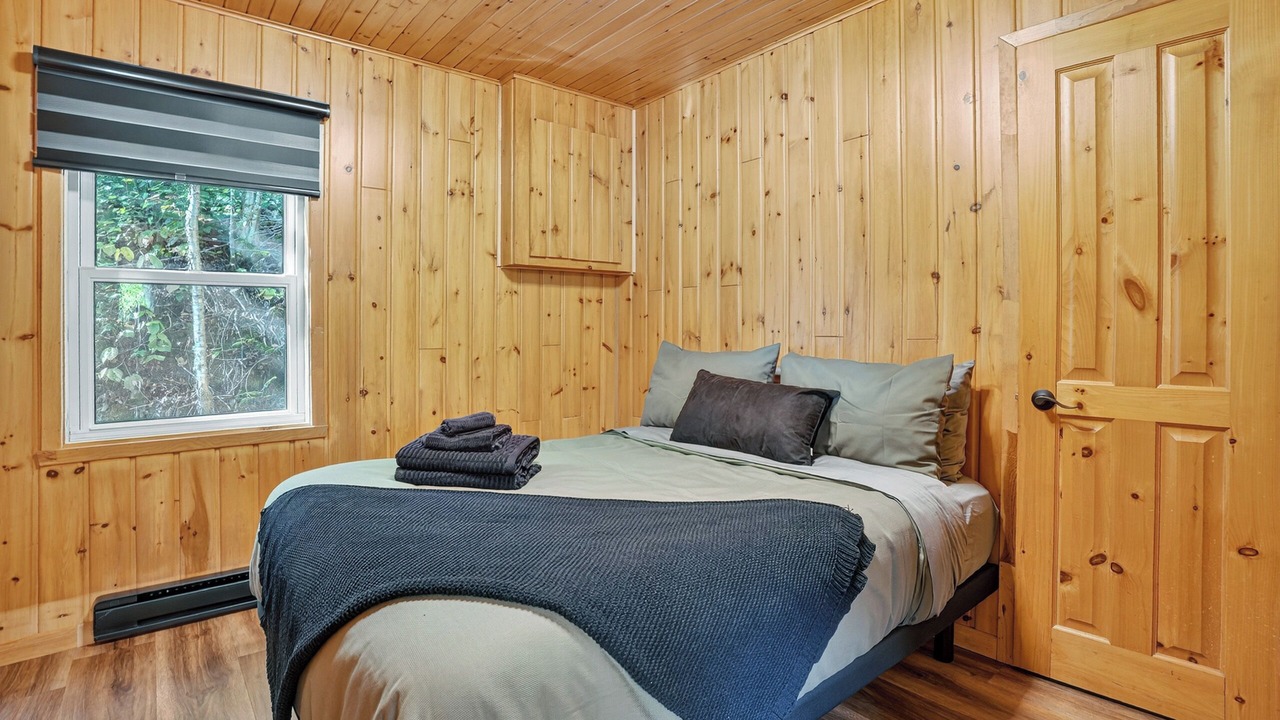 Photo of Bedroom in Lac-Saguay