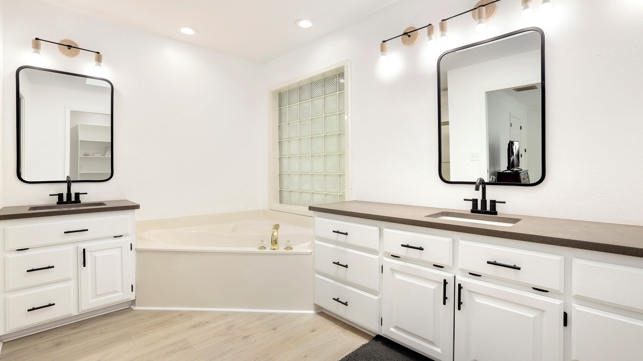 Photo of Bathroom in Bella Vista