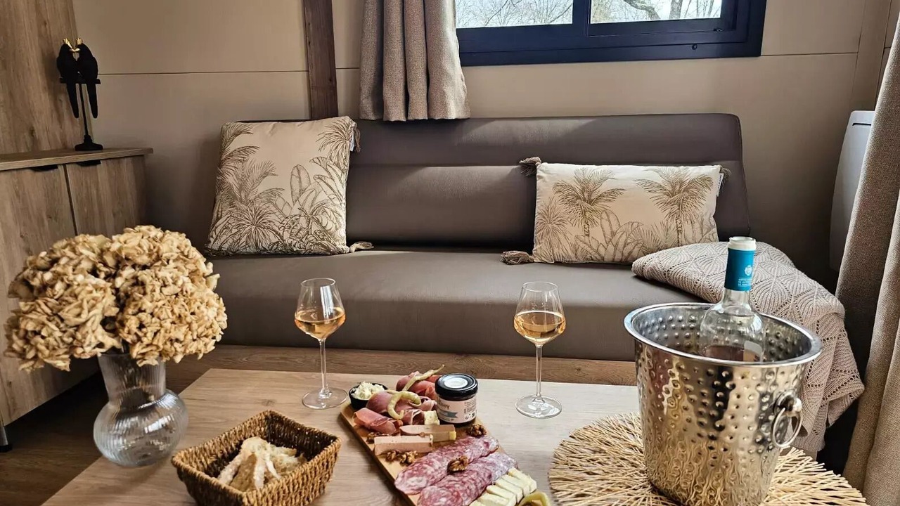 Photo of Livingroom in Douville