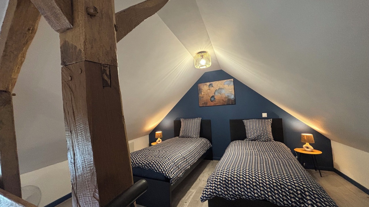 Photo of Bedroom in Epieds