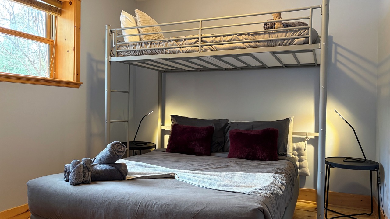 Photo of Bedroom in Fiddler Lake Resort