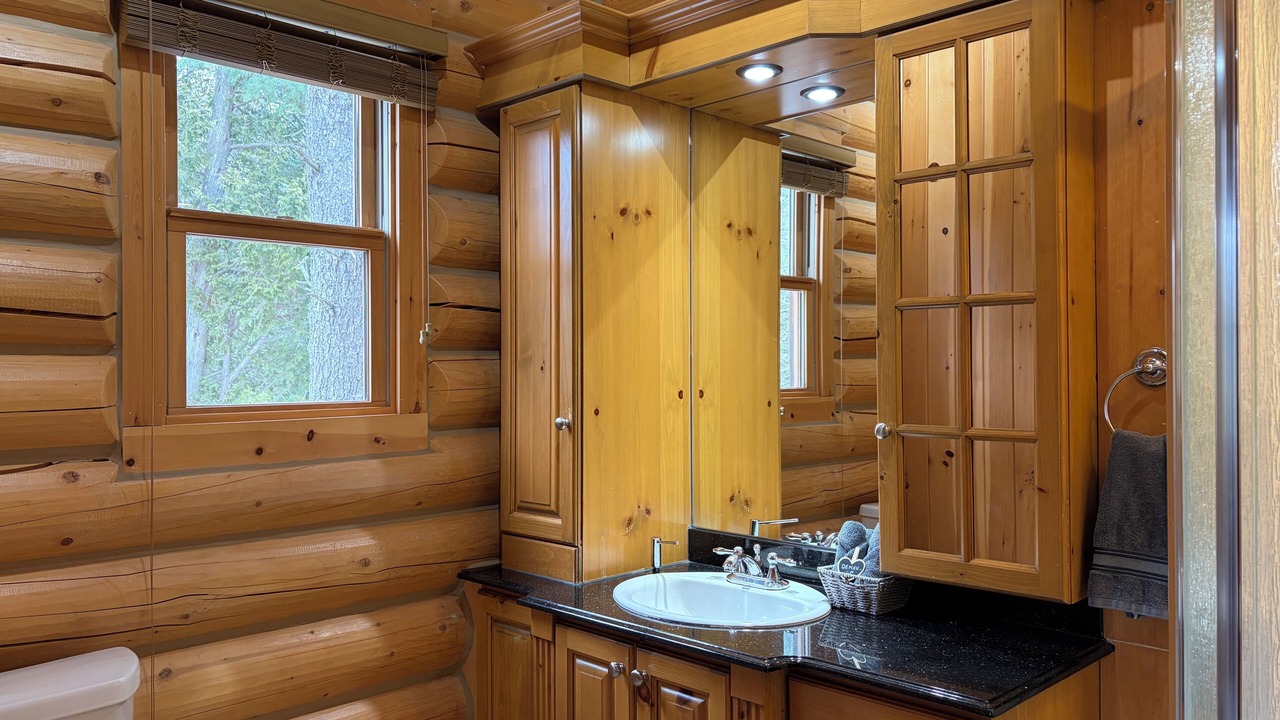 Photo of Bathroom in Fiddler Lake Resort