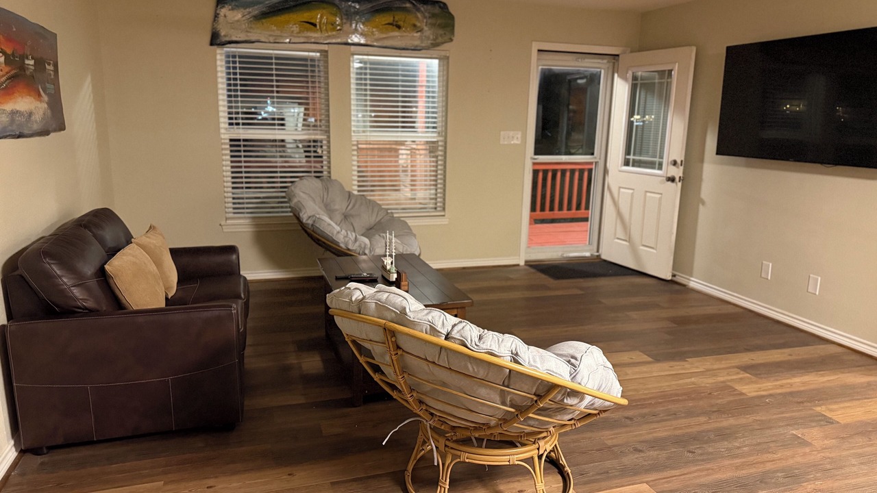 Photo of Livingroom in Sabine Pass