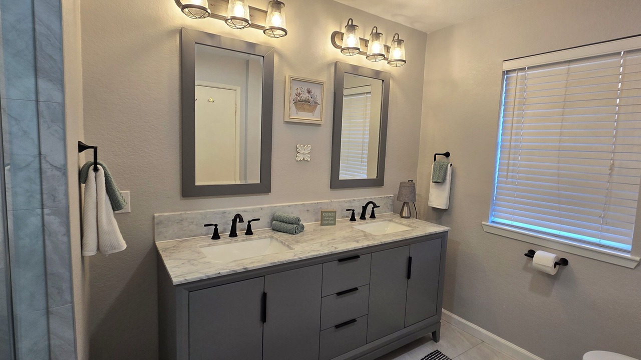 Photo of Bathroom in Pearland