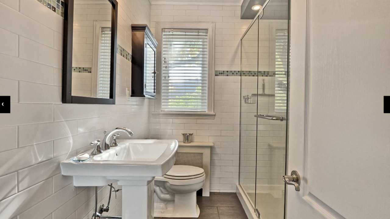 Photo of Bathroom in La Cite-Limoilou