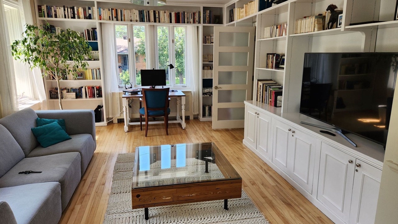 Photo of Livingroom in La Cite-Limoilou