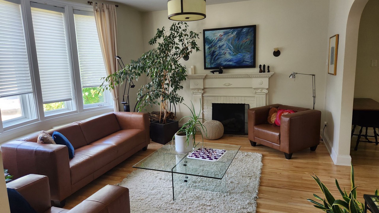 Photo of Livingroom in La Cite-Limoilou