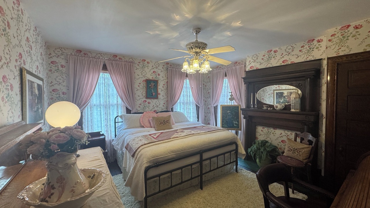 Photo of Bedroom in Ligonier