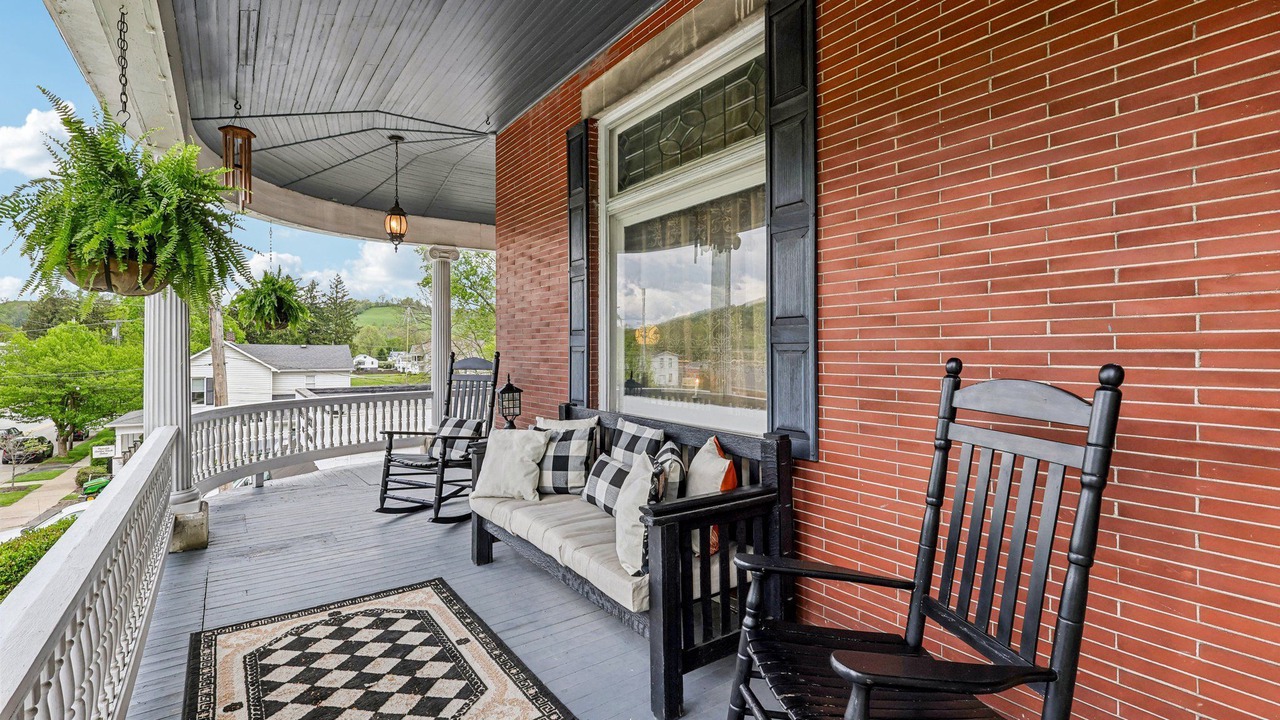Photo of Patio Balcony in Ligonier