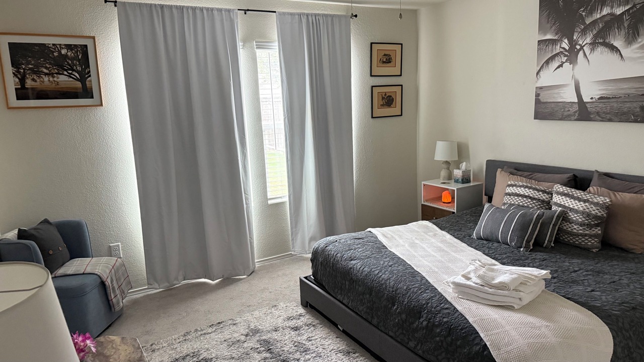 Photo of Bedroom in Aubrey