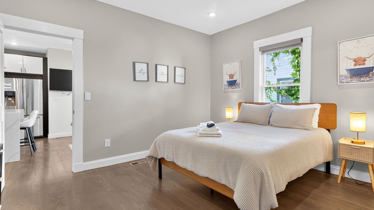 Photo of Bedroom in East Somerville