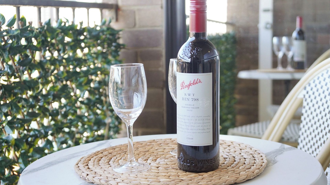 Photo of Others in McMahons Point