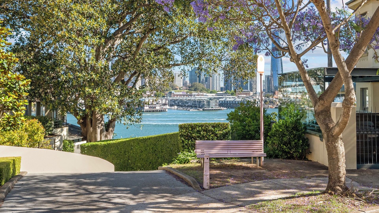 Photo of Others in McMahons Point