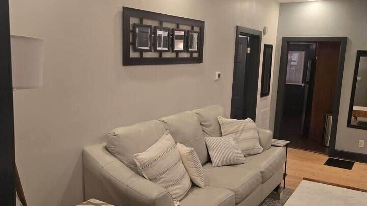 Photo of Livingroom in Dixon Park