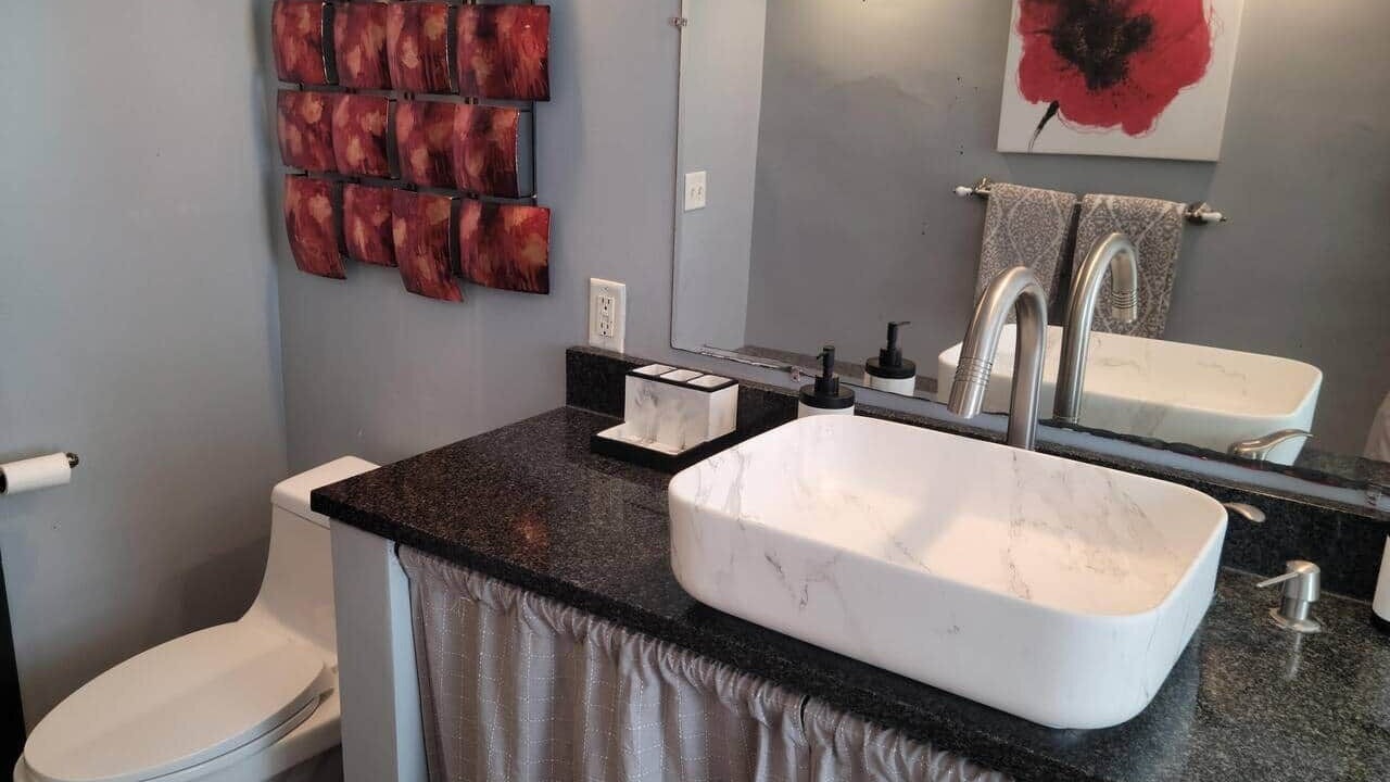 Photo of Bathroom in Dixon Park