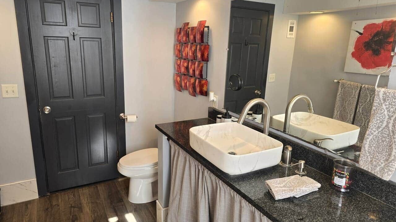 Photo of Bathroom in Dixon Park