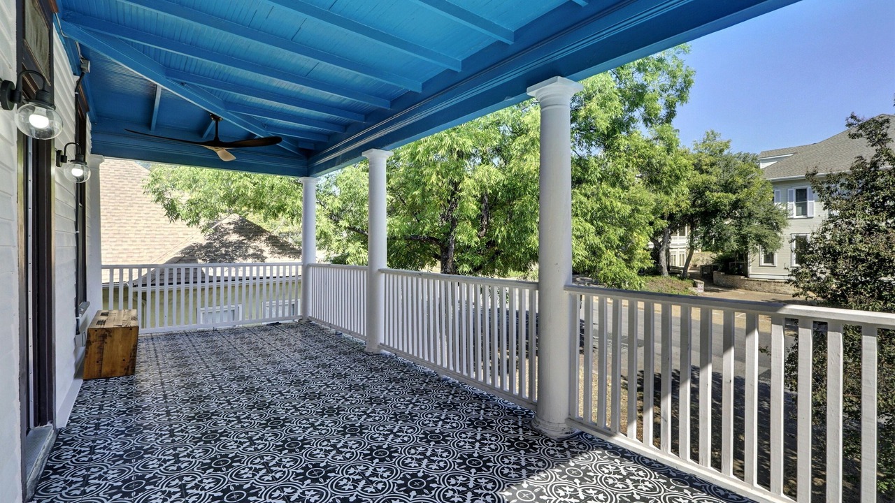 Photo of Patio Balcony in West End