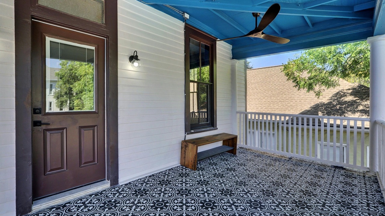 Photo of Patio Balcony in West End