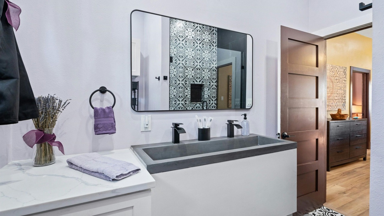 Photo of Bathroom in West End