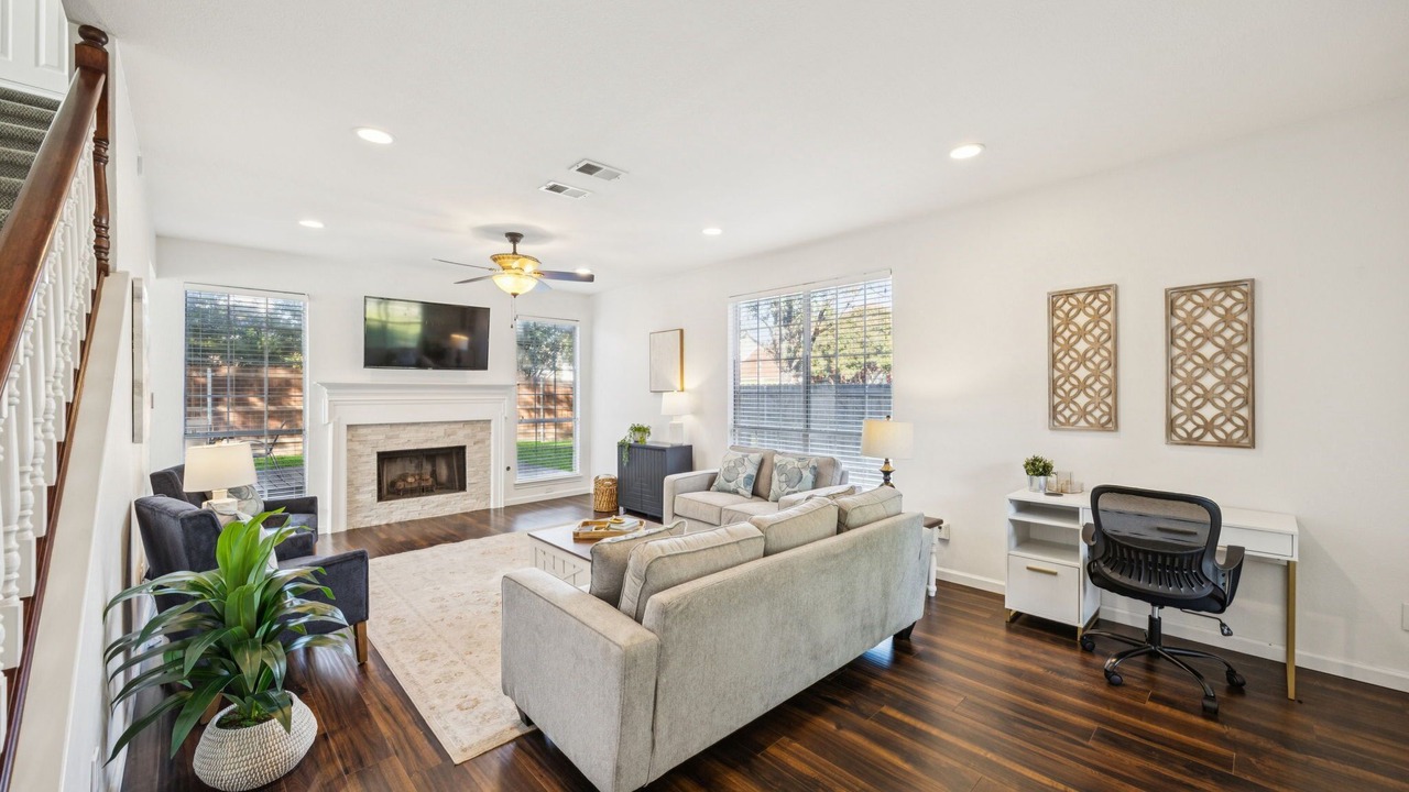 Photo of Livingroom in Grapevine