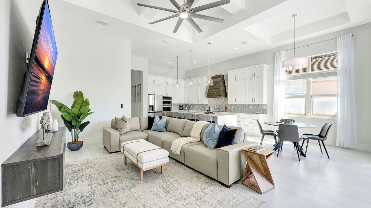 Photo of Livingroom in Naples Park