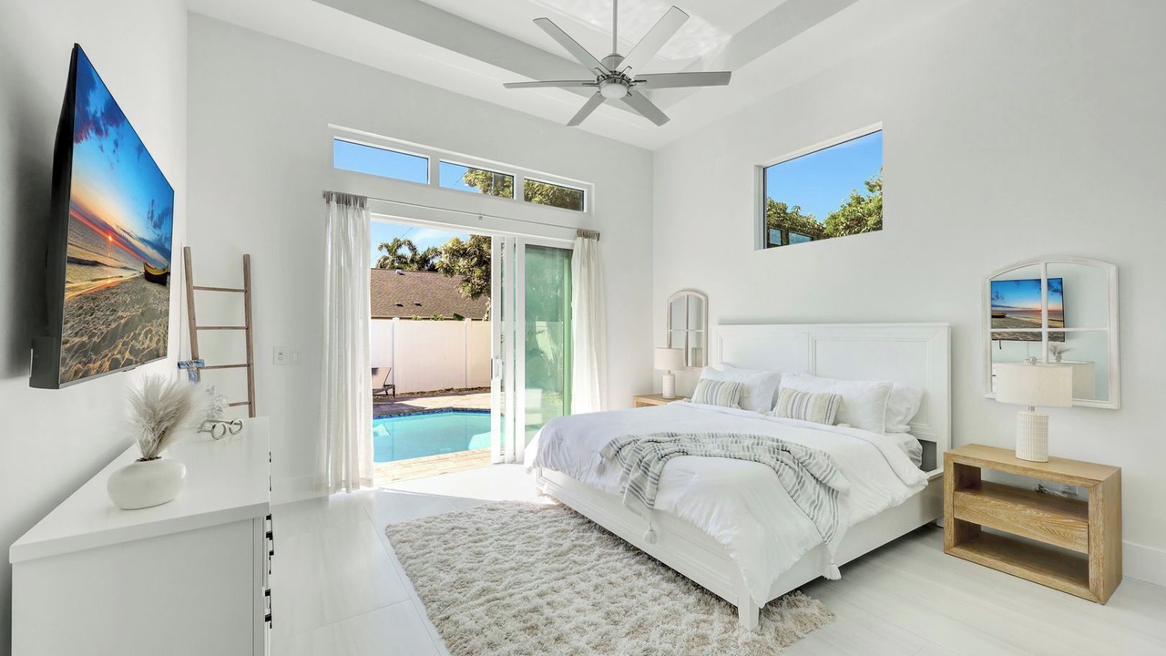 Photo of Bedroom in Naples Park