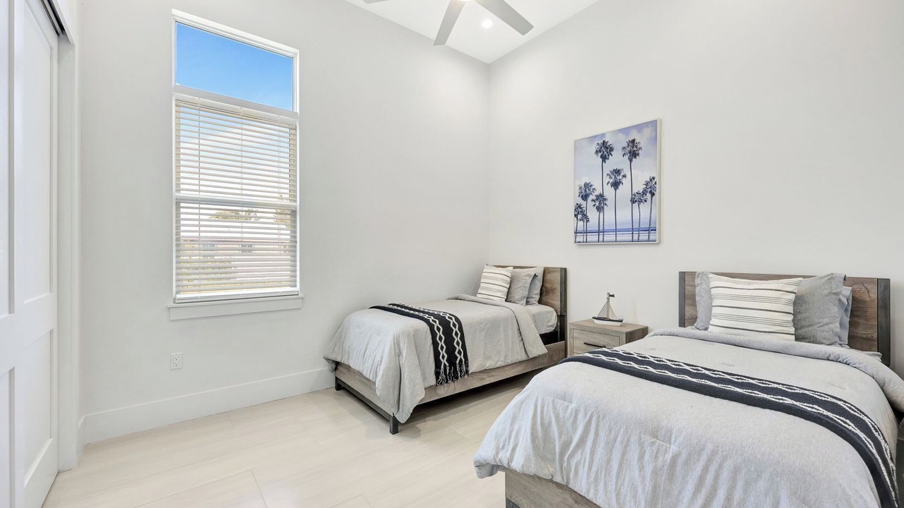 Photo of Bedroom in Naples Park