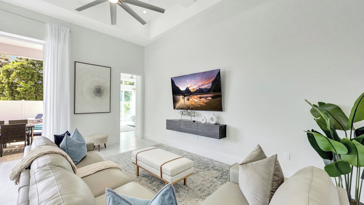 Photo of Livingroom in Naples Park