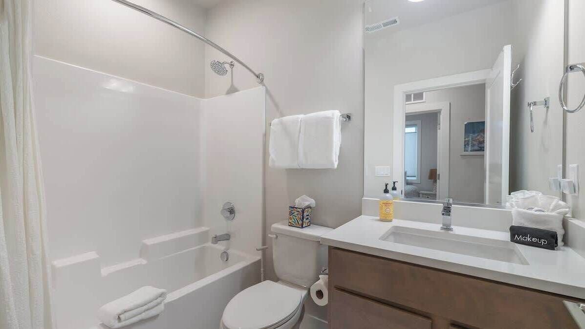 Photo of Bathroom in Manzanita