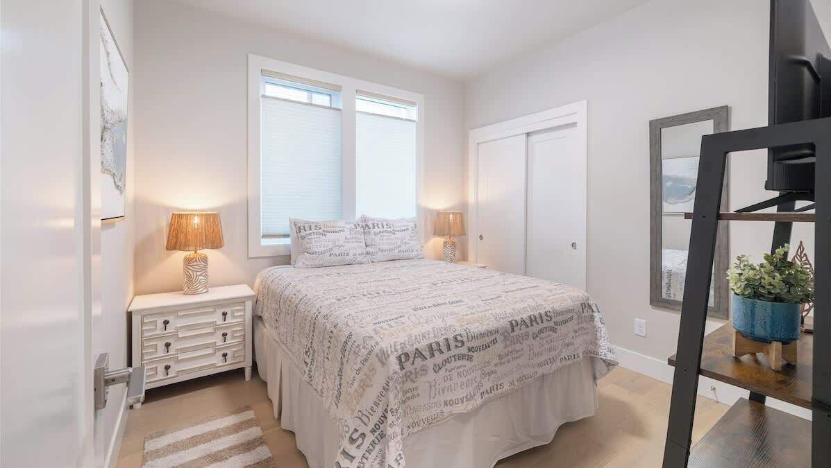 Photo of Bedroom in Manzanita