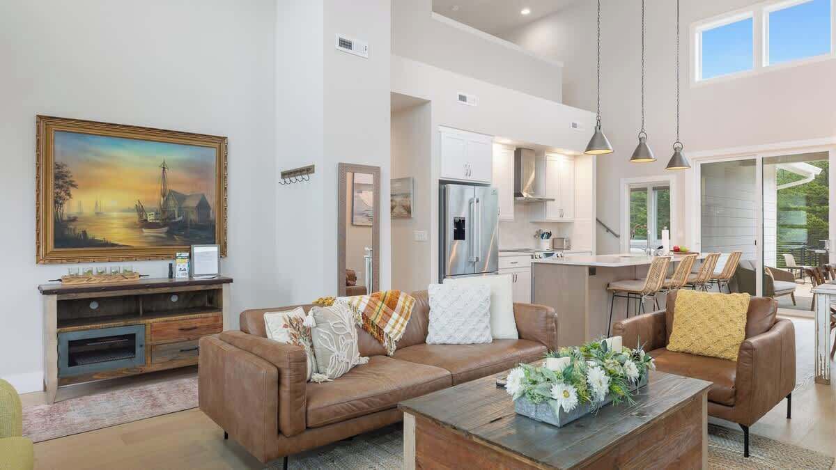 Photo of Livingroom in Manzanita
