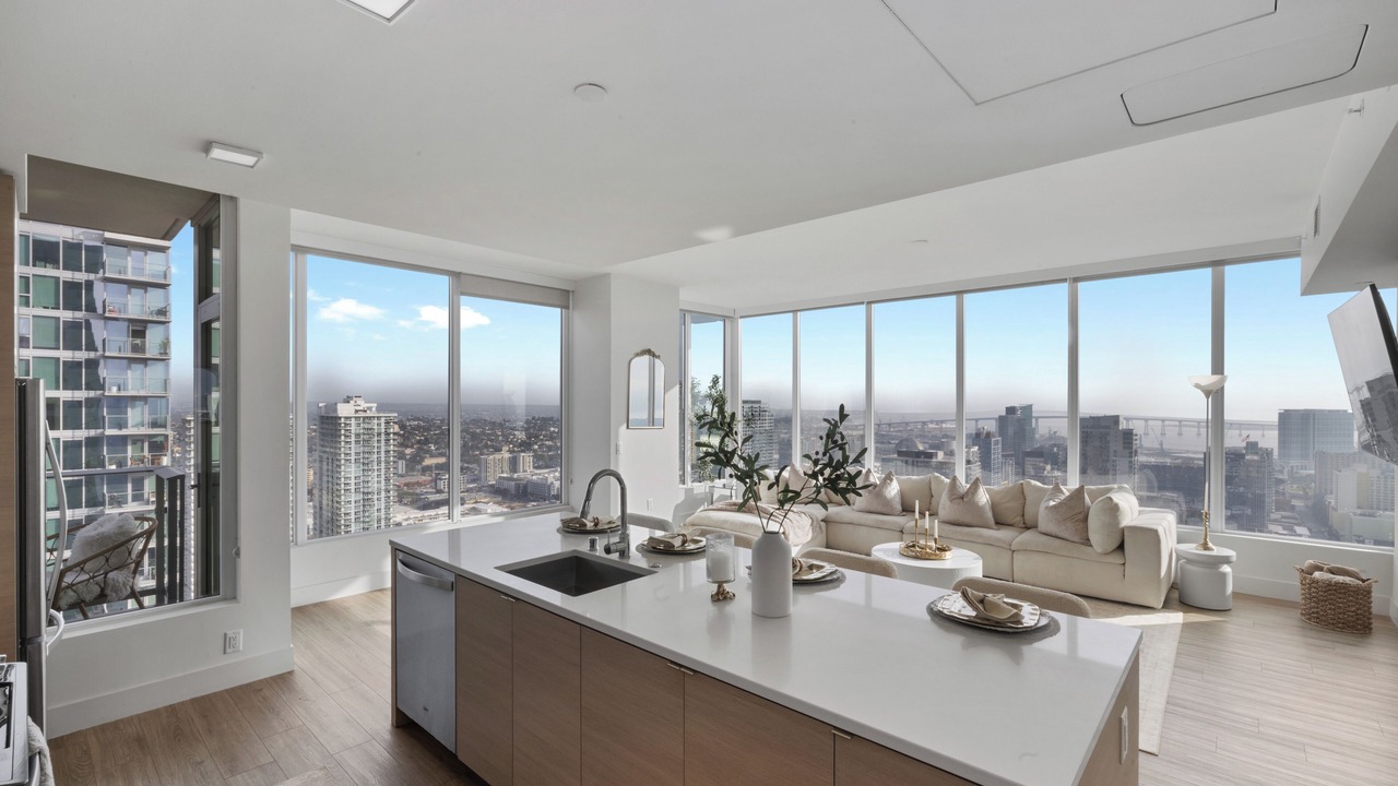Photo of Livingroom in Gaslamp Quarter