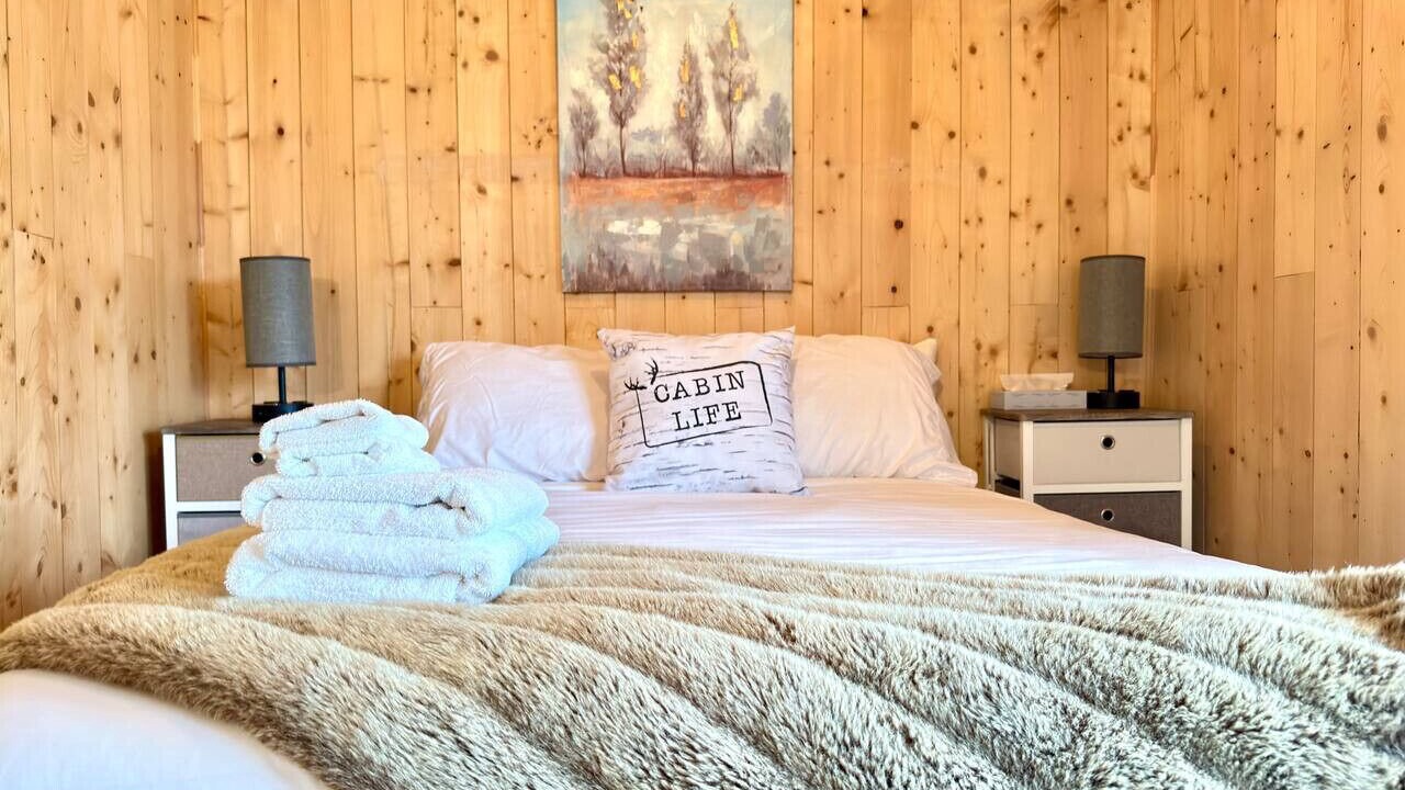 Photo of Bedroom in Pohenegamook