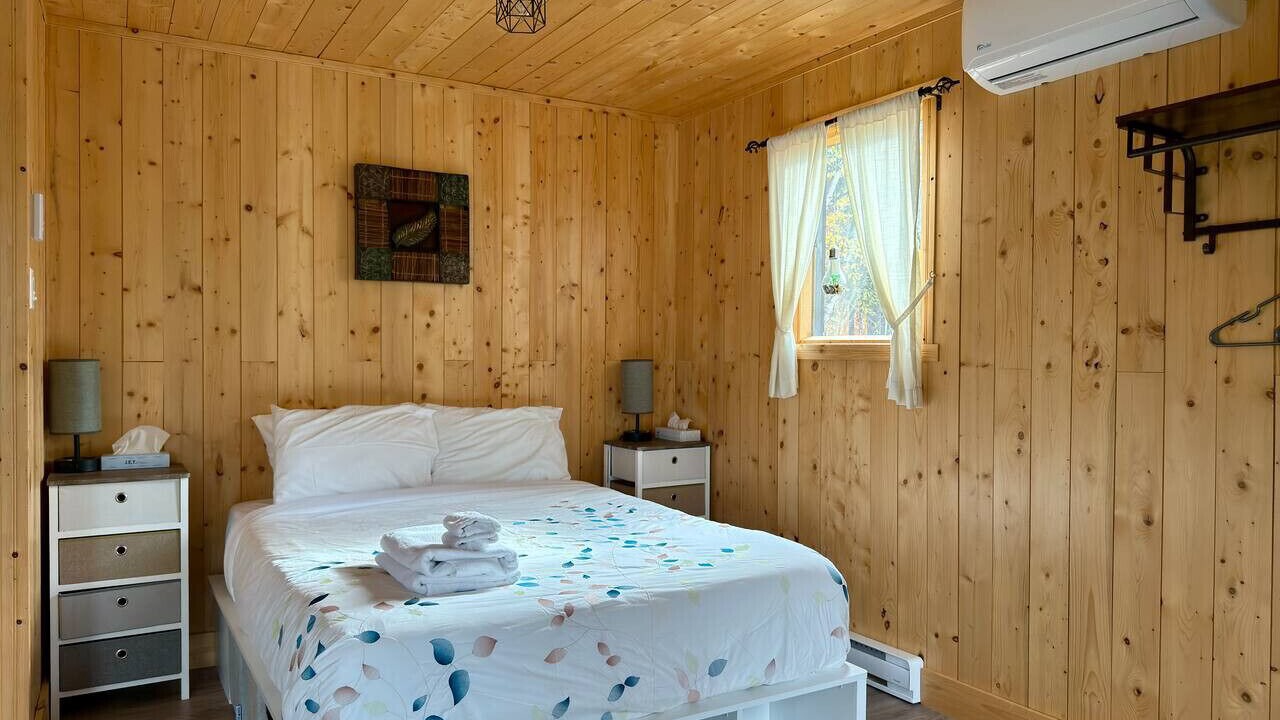 Photo of Bedroom in Pohenegamook