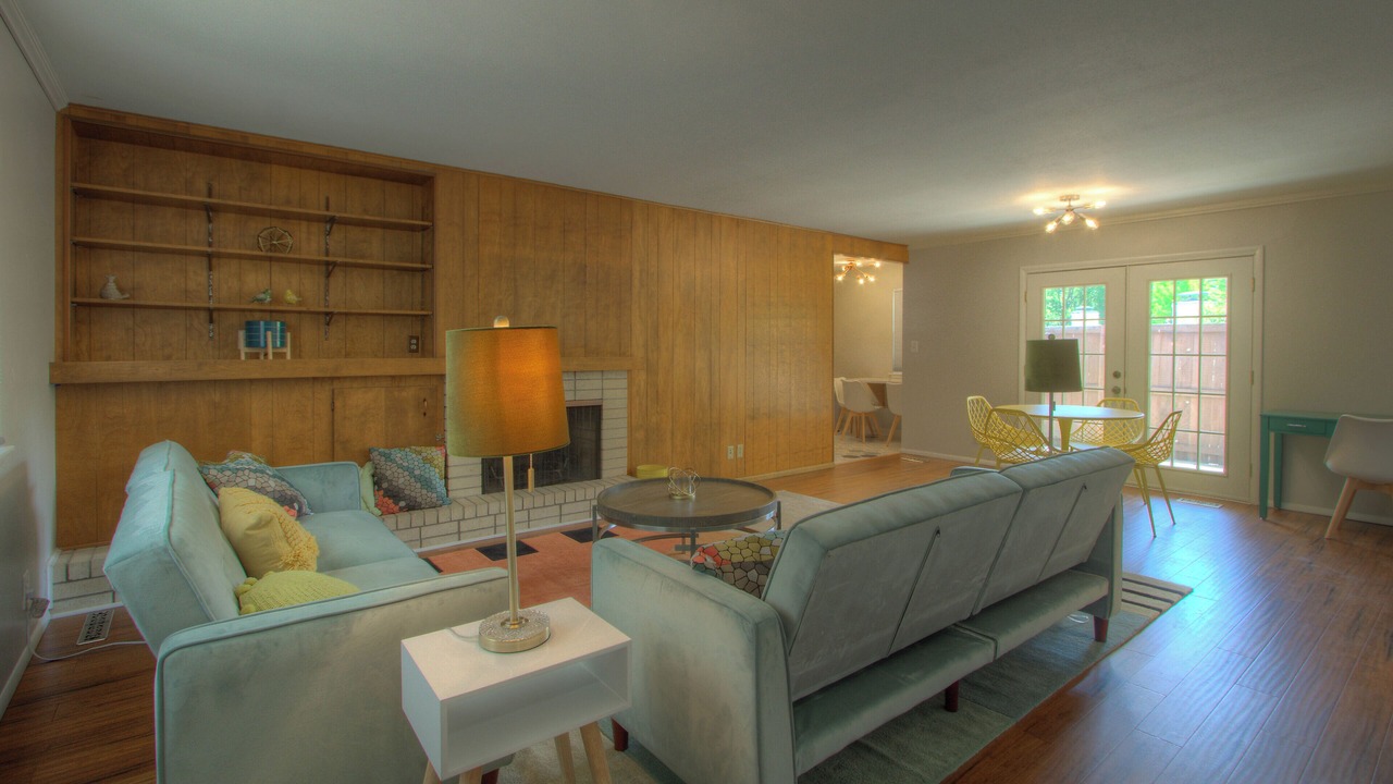 Photo of Livingroom in Bartlesville