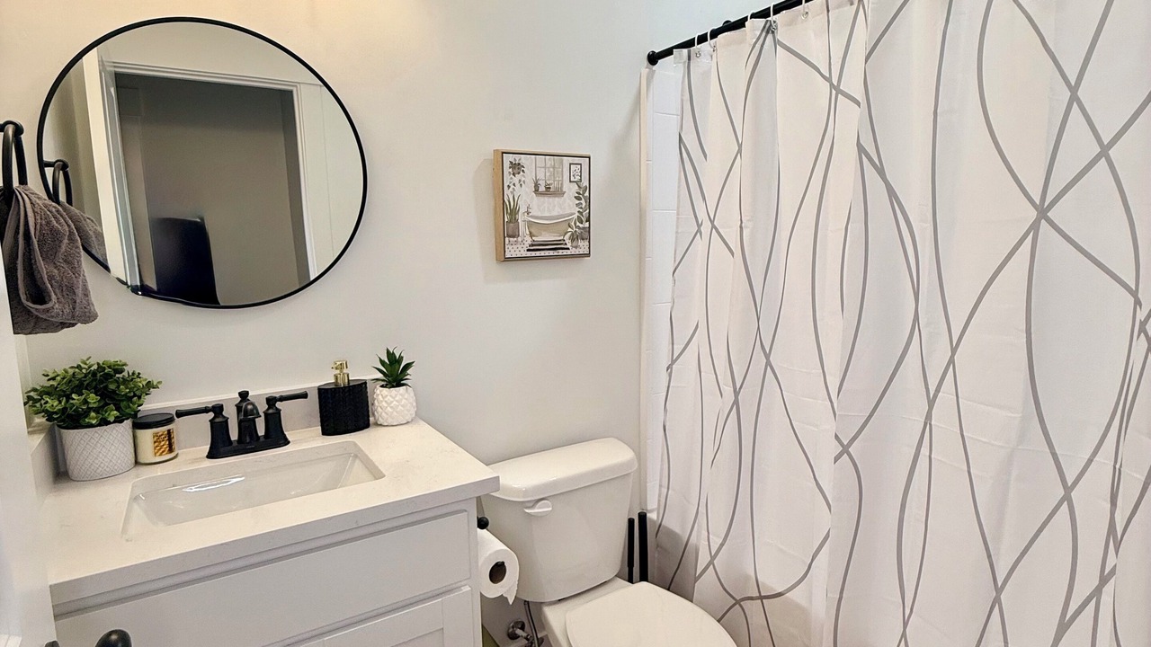 Photo of Bathroom in Eagle Mountain